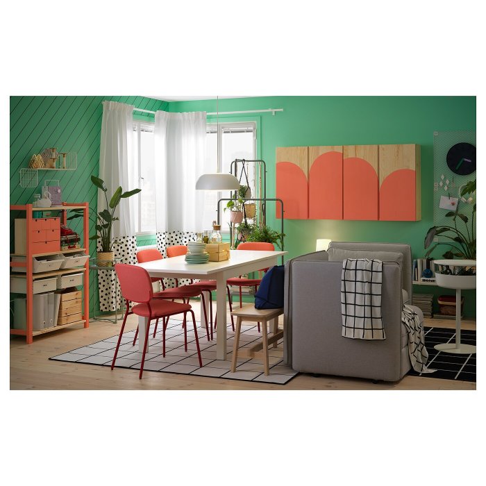 Мебель Eames в интерьере кухни