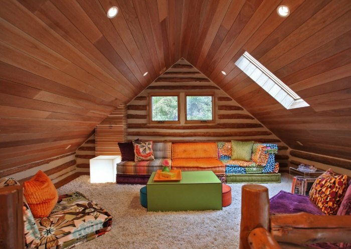 Отделка мансарды