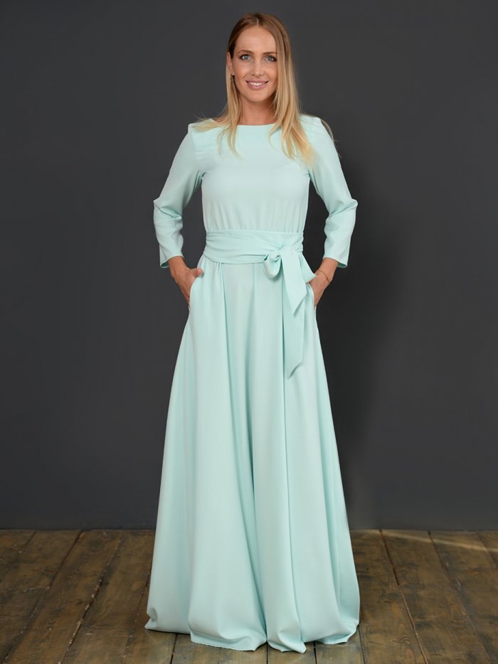 Платье в пол с рукавами