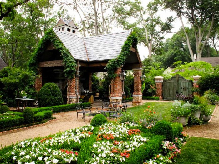 Колониальный ландшафтный стиль