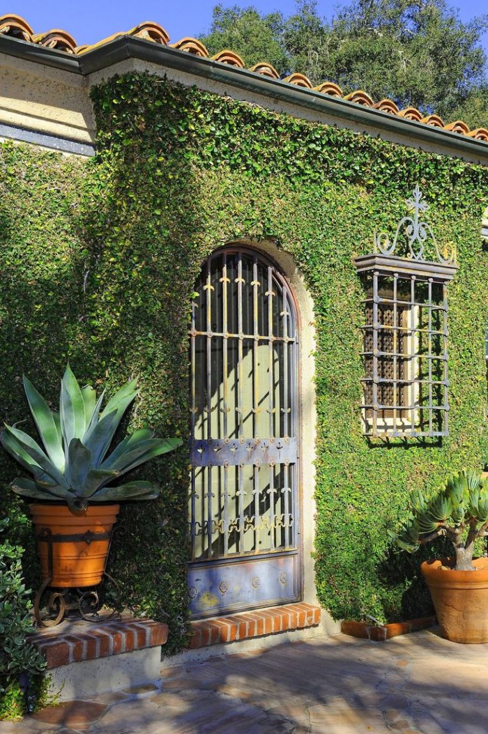 Фасады в испанском колониальном стиле