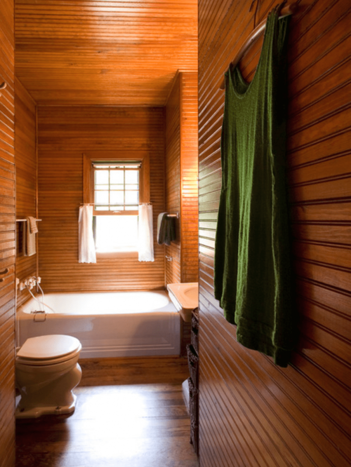 Ванная комната обшитая вагонкой