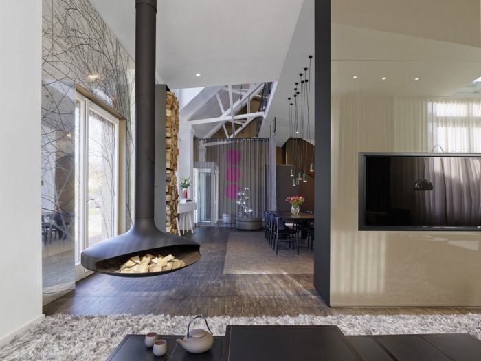 Камин в квартире в стиле лофт