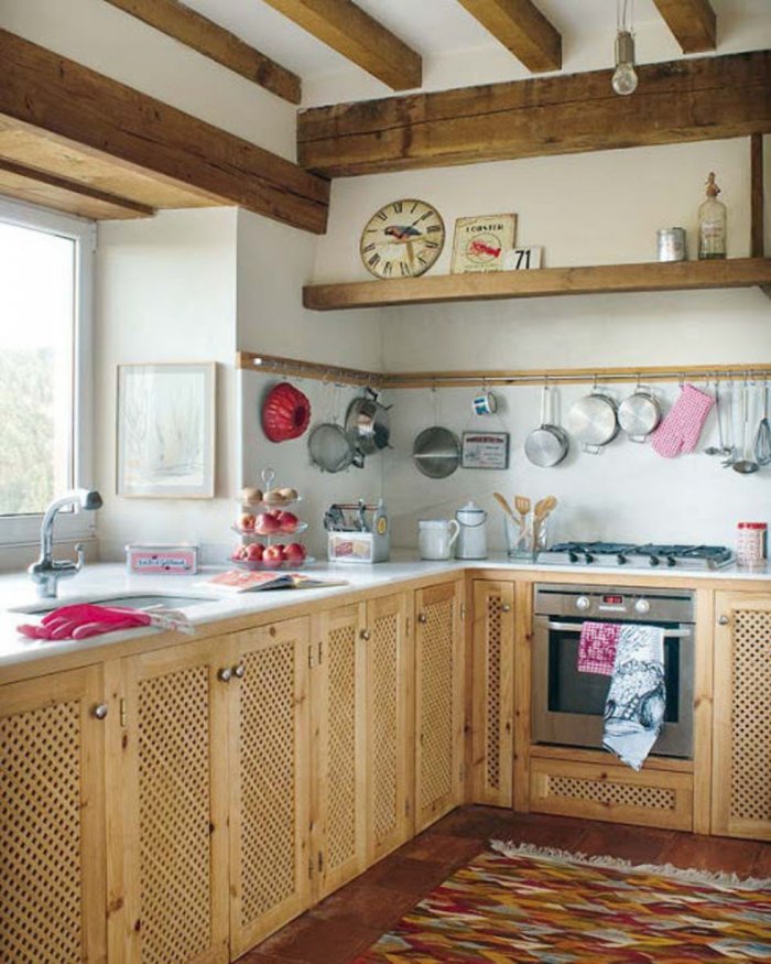 Маленькая деревенская кухня интерьер