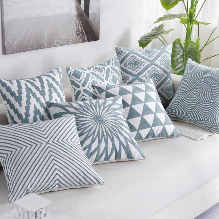 Подушки в скандинавском стиле