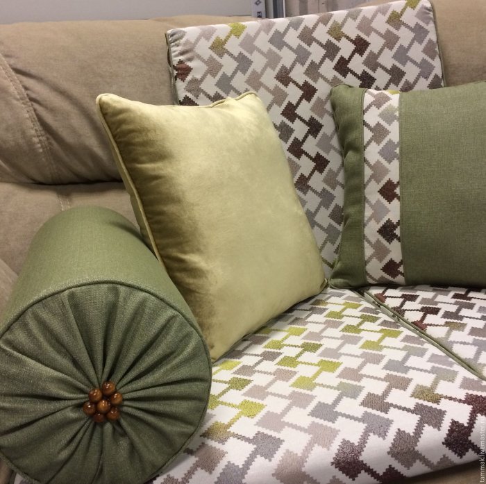 Подушечки на диван