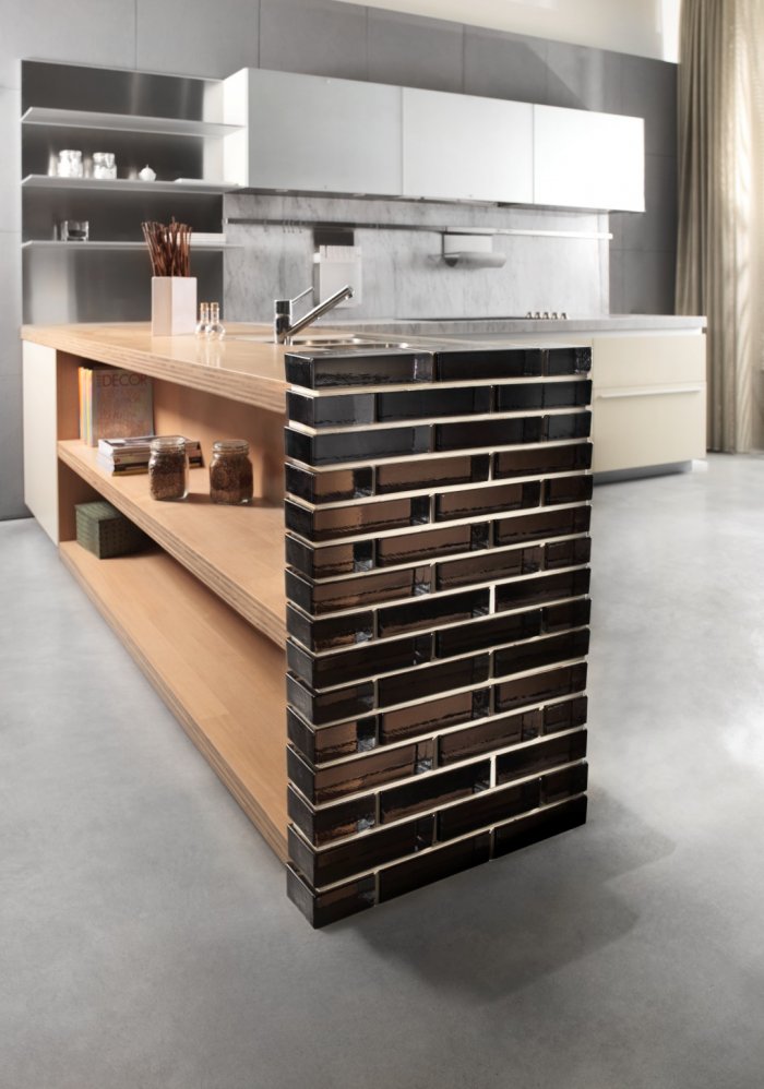 Барная стойка из стеклоблоков