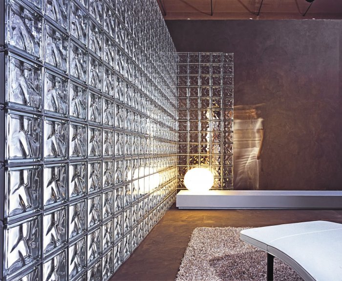 Стеклянные блоки для перегородок