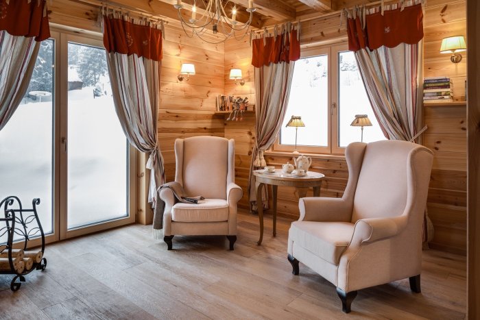 Шторы для деревянного дома в деревенском стиле