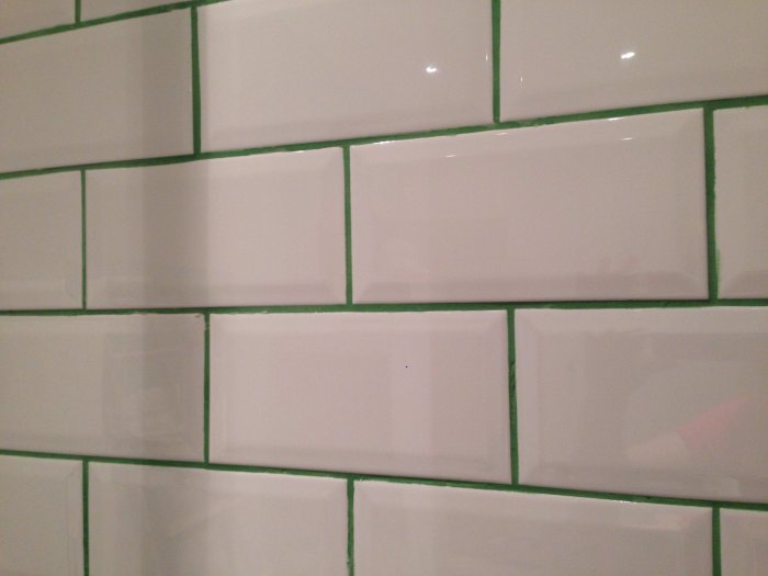 Красная затирка для плитки