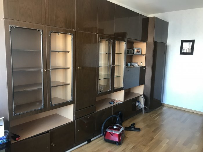 Стенка в гостиную Советская