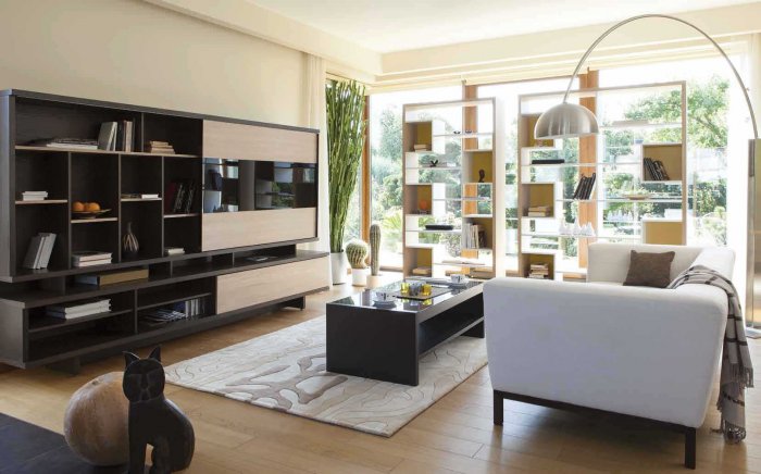 У меня большая стенка в гостиной как создать уют