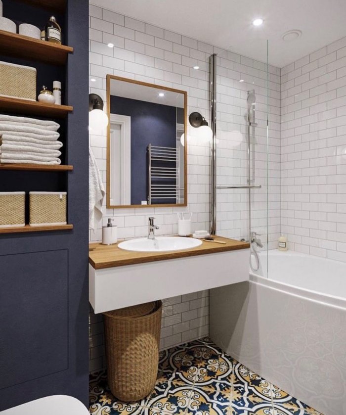 Стильная маленькая ванная комната