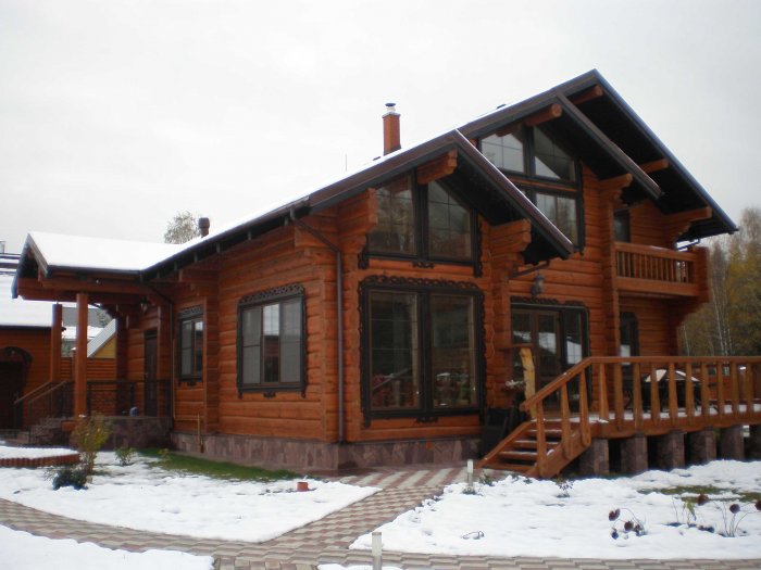 Деревянный дом цвет дуб