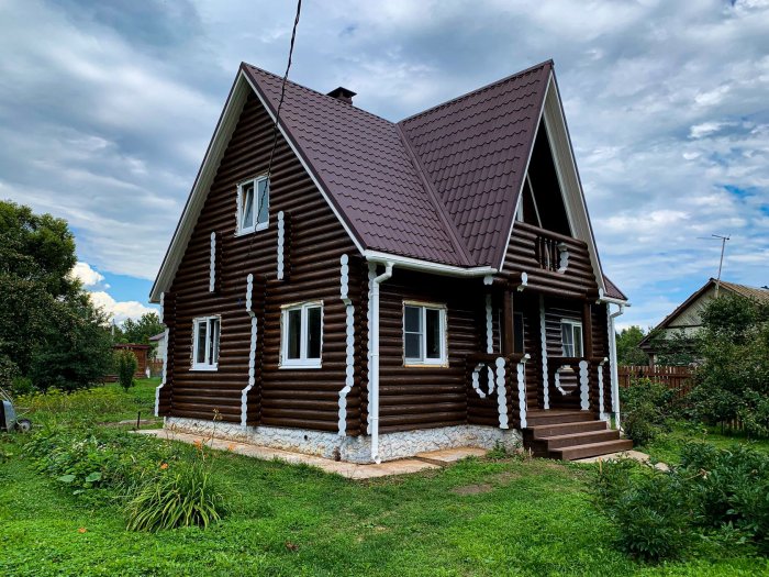 Покраска деревянного дома