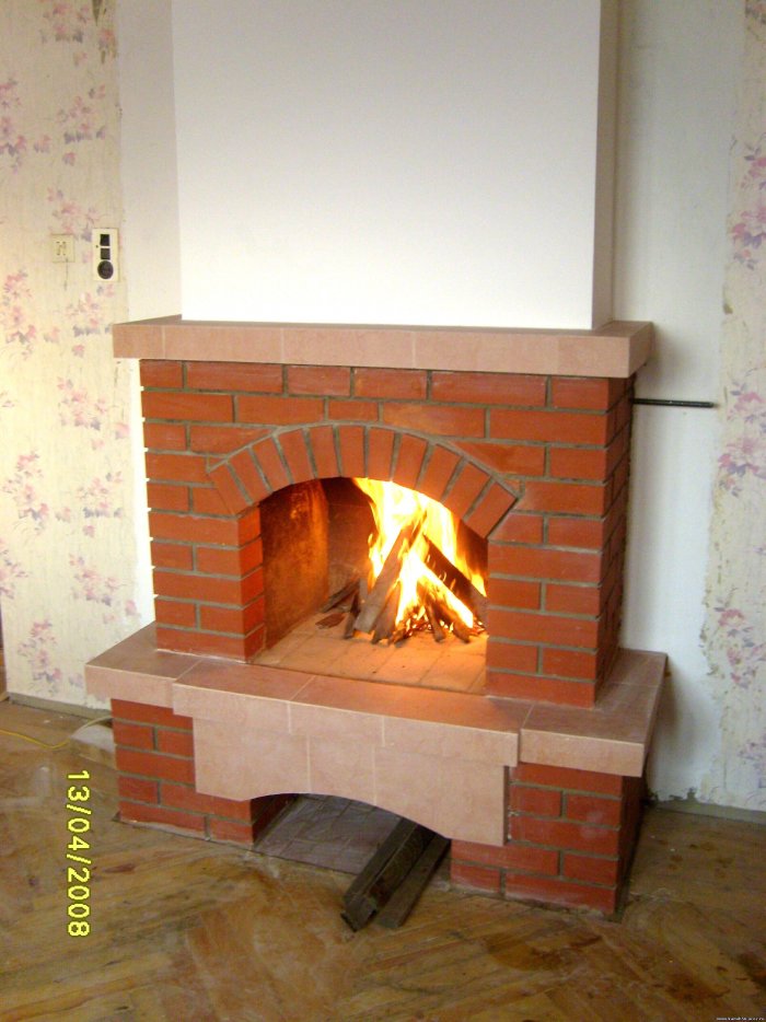 Малогабаритные камины из кирпича