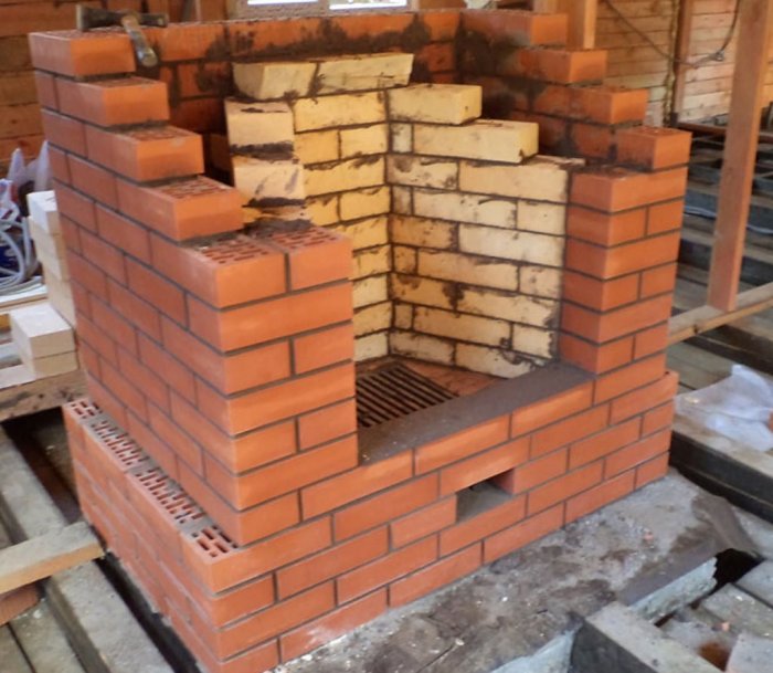 Камин из кирпича