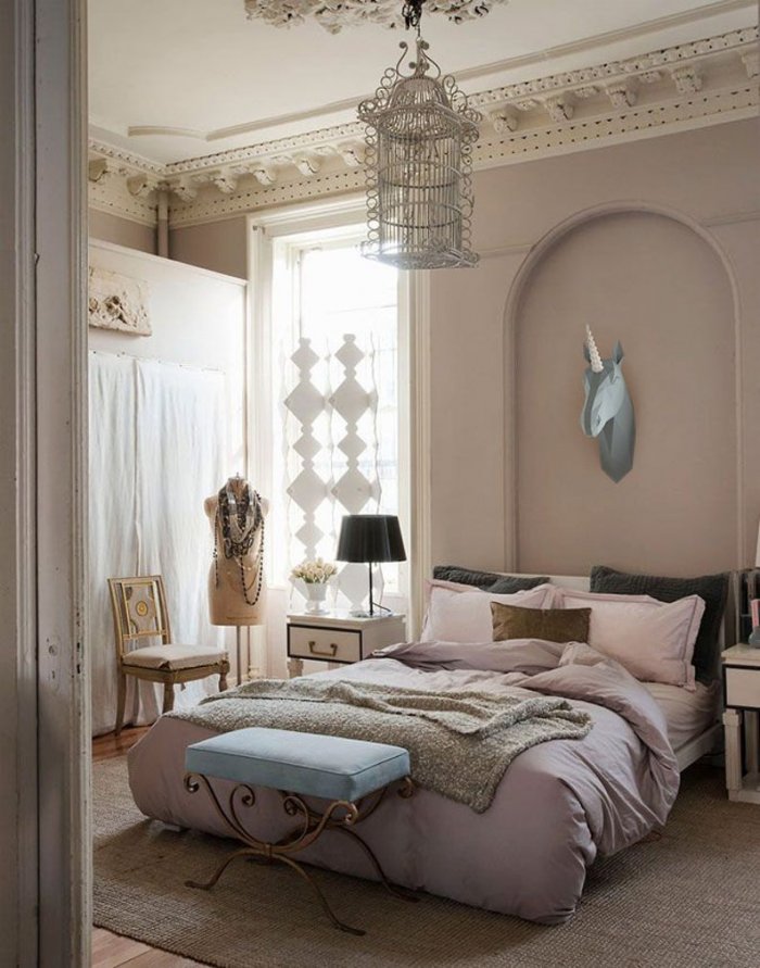 Женственная спальня