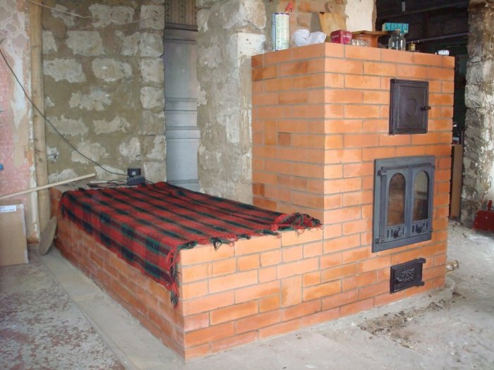 Кузнецовская печь с лежанкой