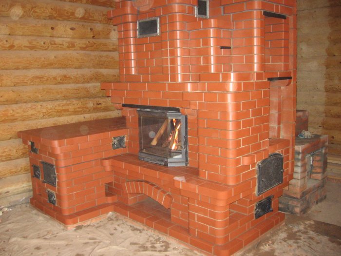 Печка голландка с лежанкой