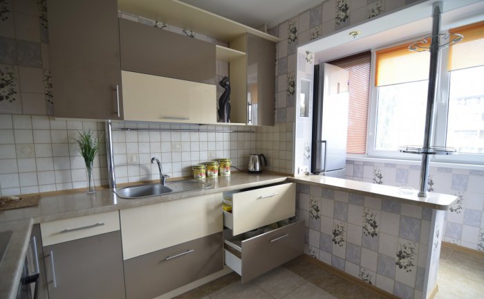 Планировка кухни совмещенной с балконом