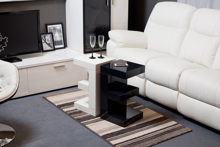 Журнальный столик в интерьере