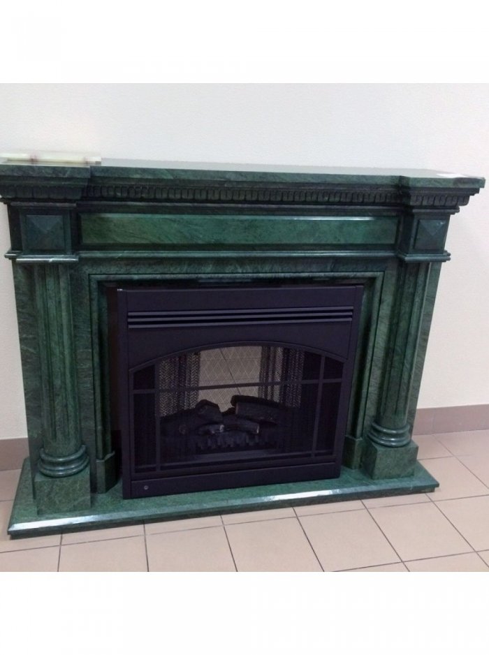 Камин из гранита