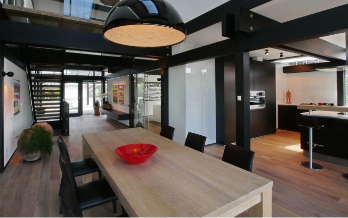 Стол в стиле фахверк