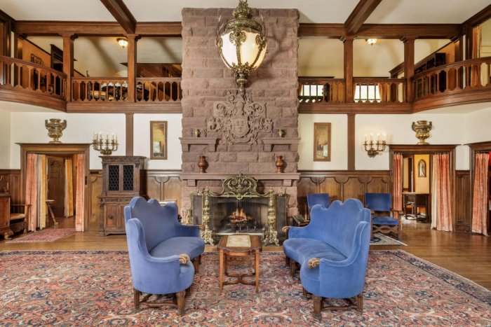 Замковый стиль в интерьере