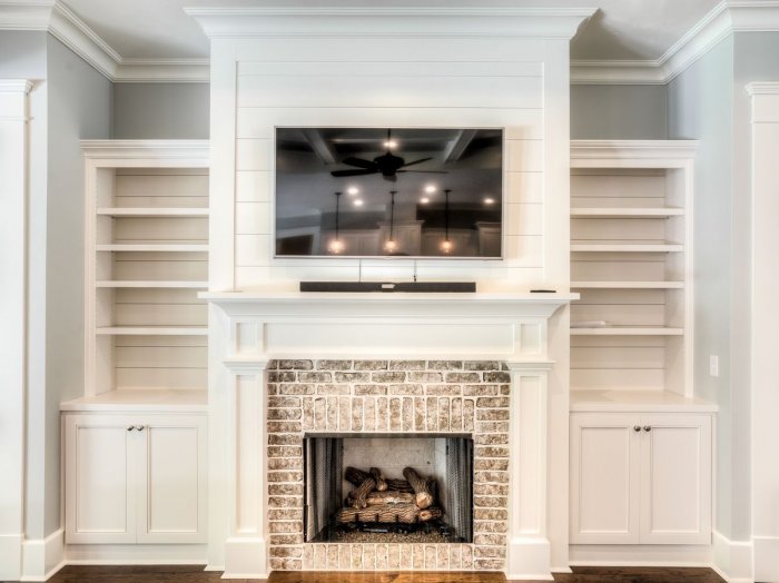 Камин в шкафу