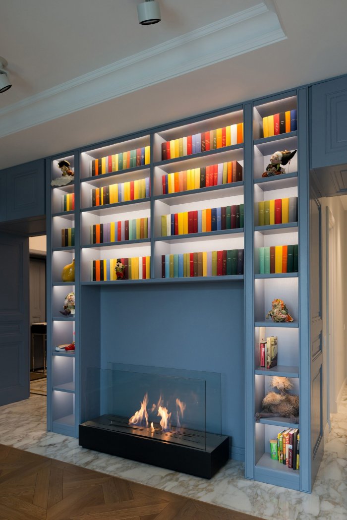 Встроенные книжные полки