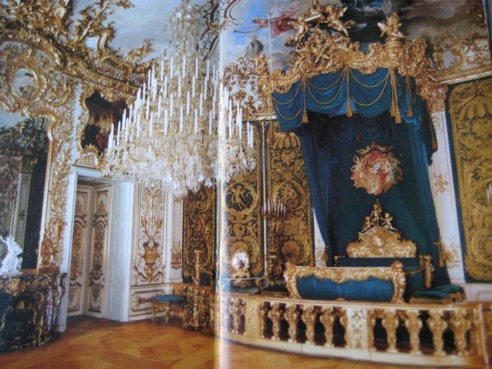 Дворец Линдерхоф спальня