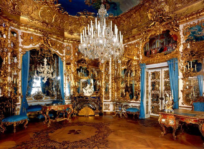 Дворец Линдерхоф спальня