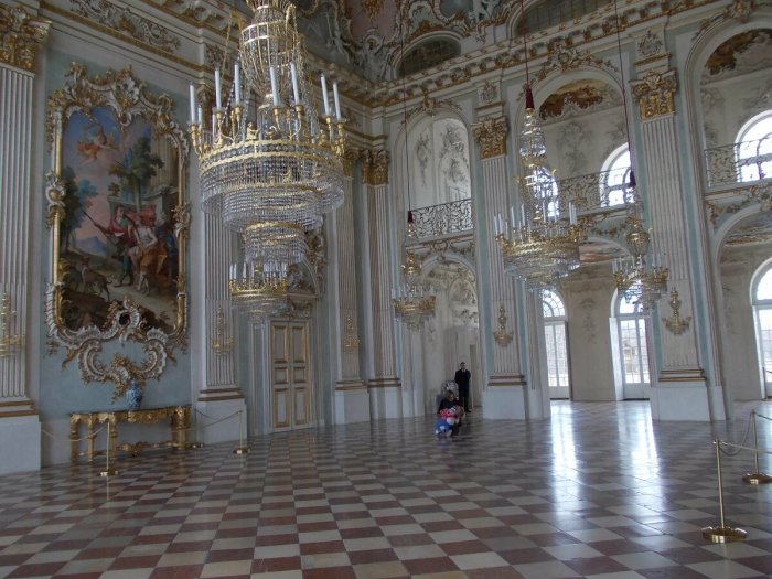 Дворец Нимфенбург большой зал