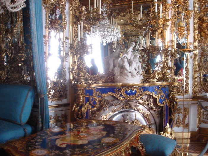 Павлиний трон Линдерхоф