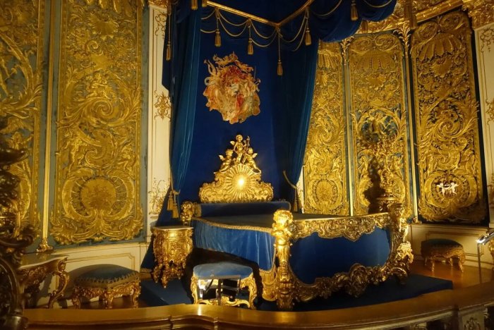 Дворец Линдерхоф спальня