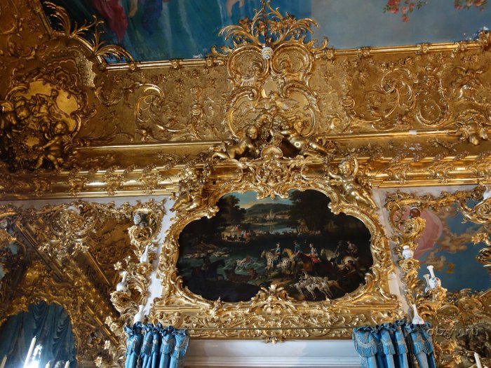 Замок Линдерхоф фото внутри