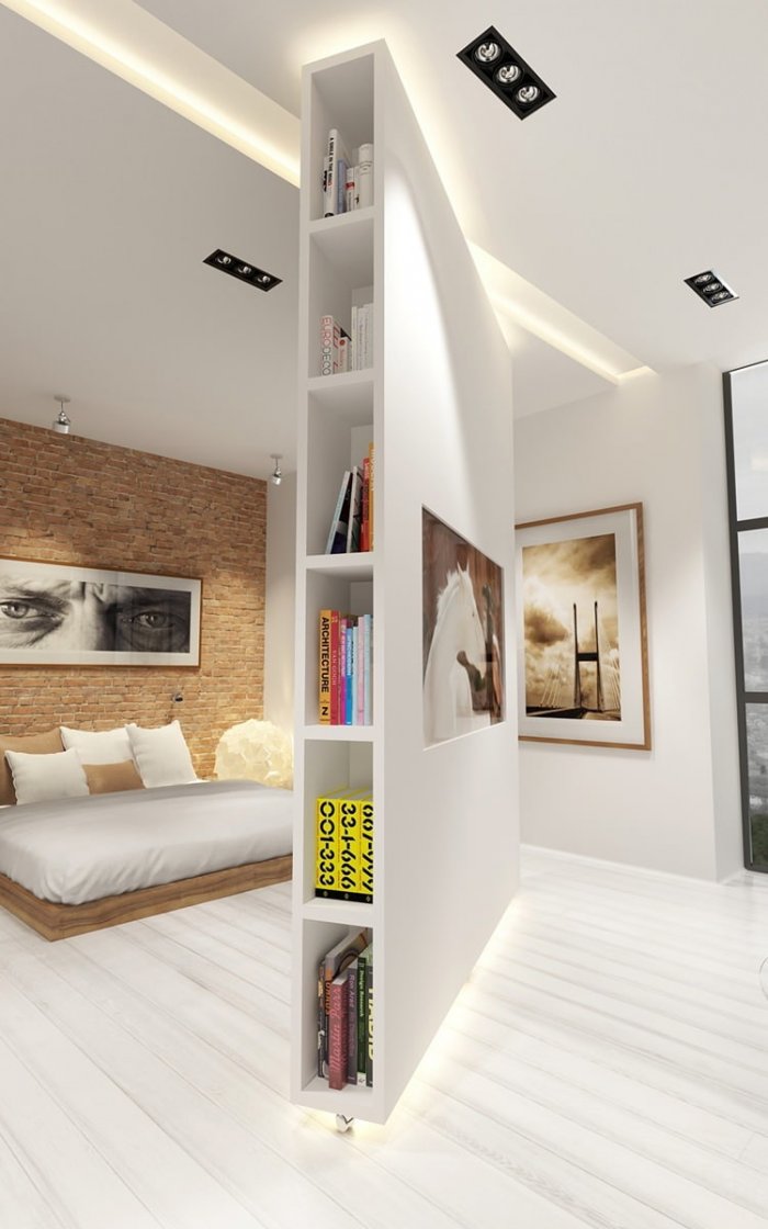 Стеллаж в однокомнатной квартире