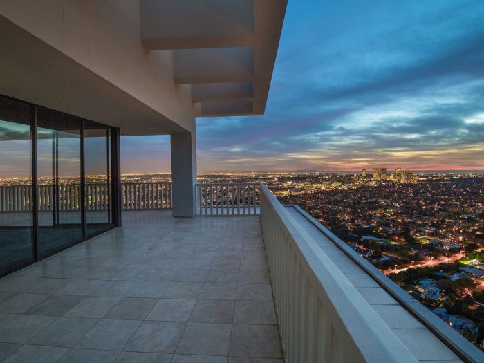 Sierra Towers пентхаус