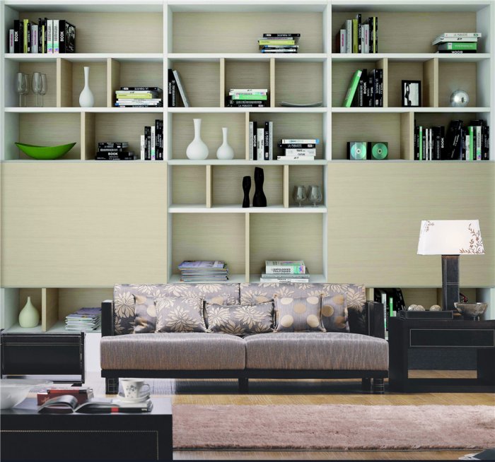 Полочки над диваном в гостиной