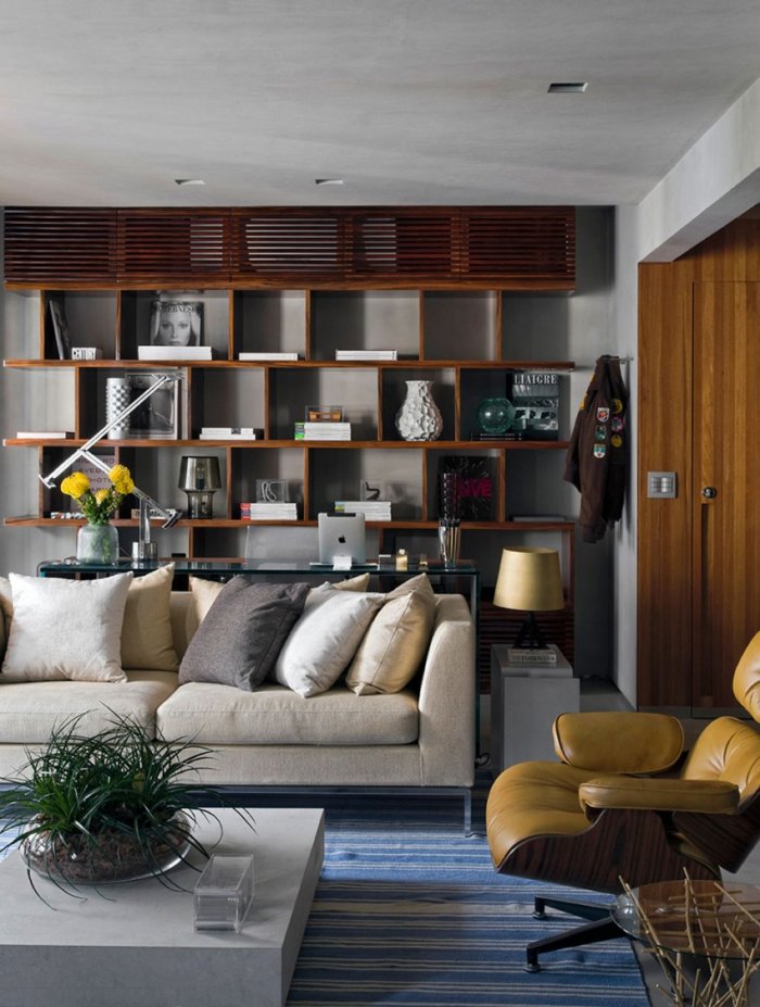 Книжные стеллажи в интерьере гостиной лофт