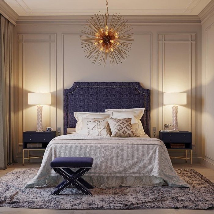 Спальня с молдингами на стенах