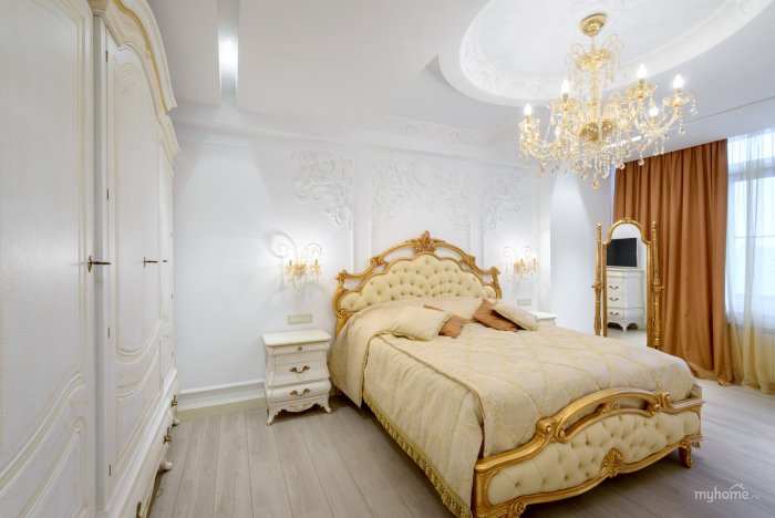 Панели гипсовая лепнина в изголовье