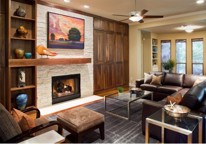 Планировка гостиной с электрокамином