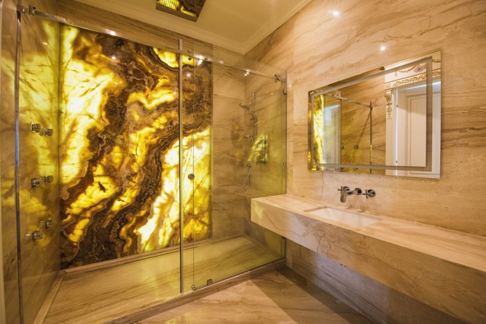 Оникс камень ванна