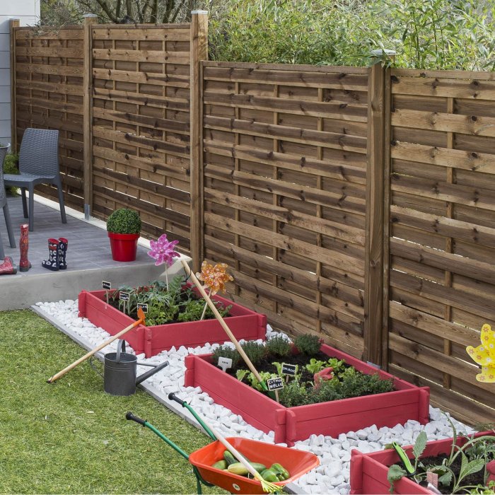 Красивое ограждение огорода