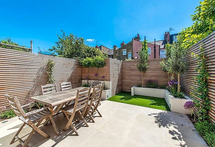 Ограждение на задний двор