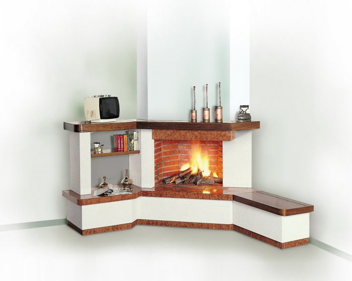 Угловой камин с полочкой