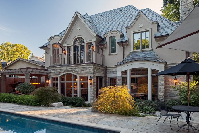Дом Тюдор в Ванкувере
