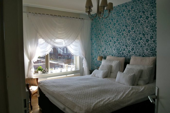 Обои для маленькой спальни